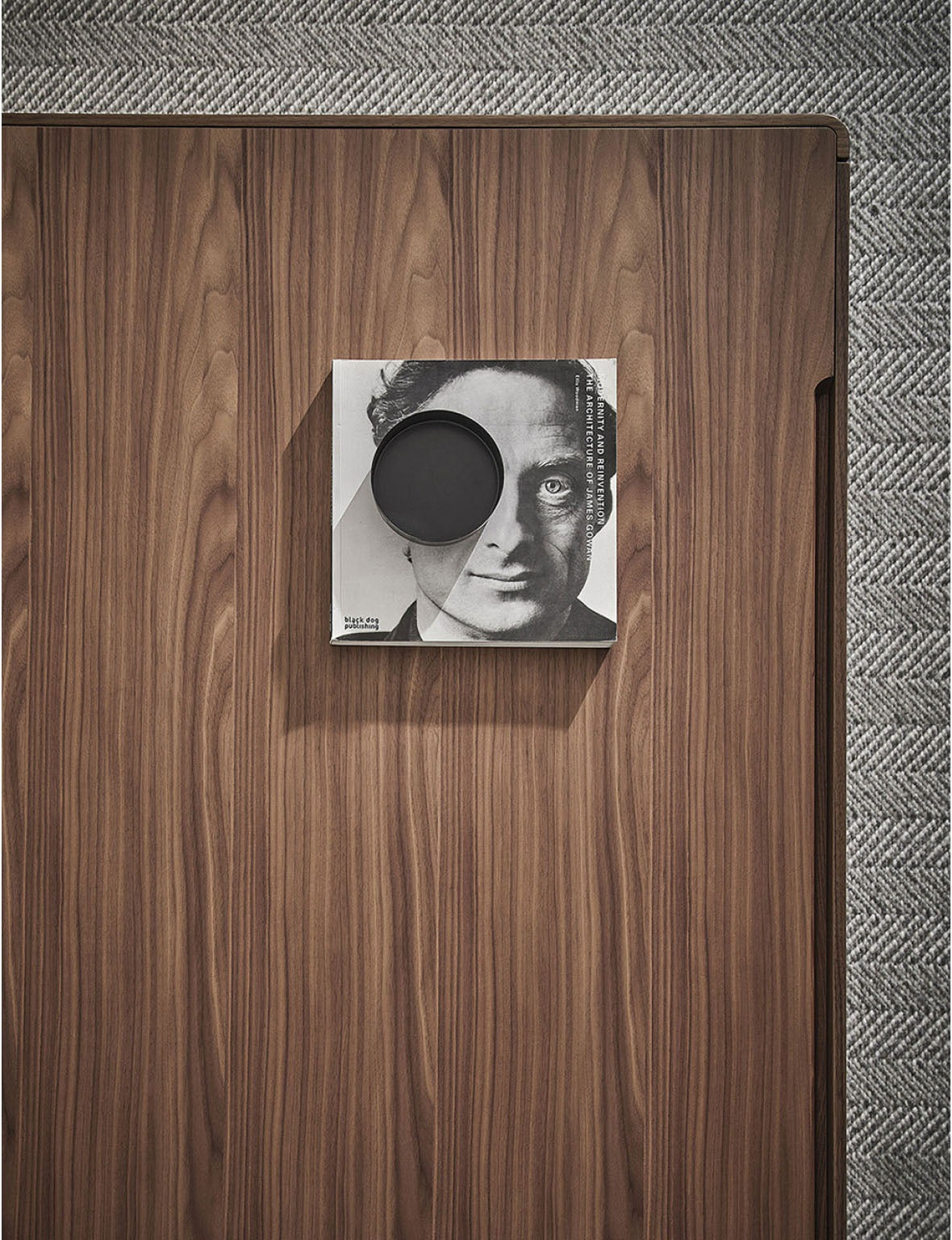 Porada Chiba Side Table