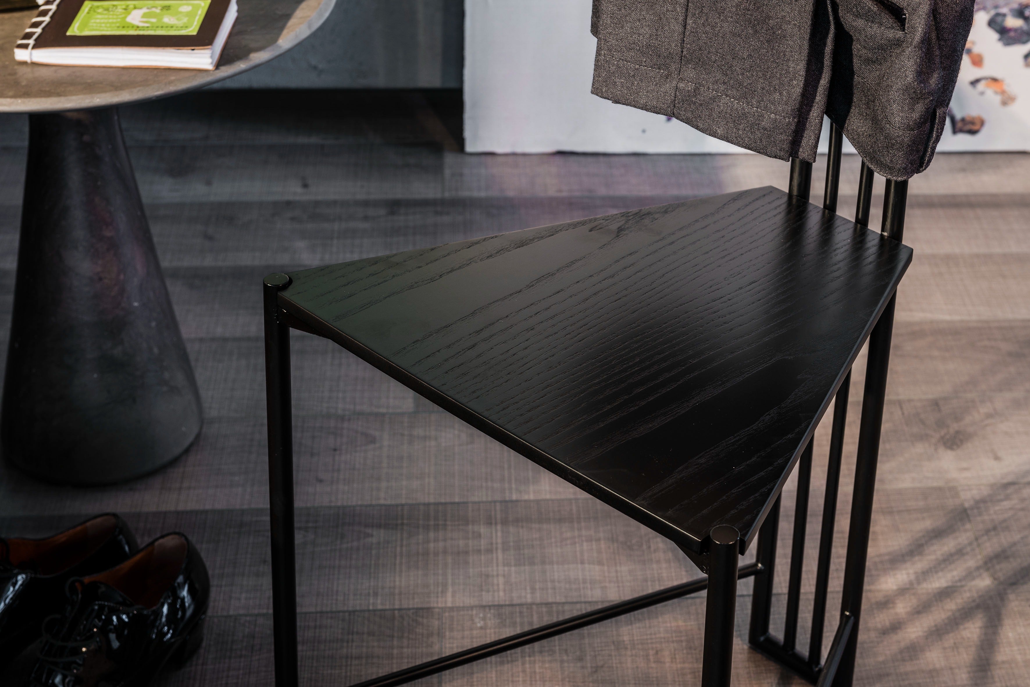 Cattelan Italia Yannik Valet Stand With Frame