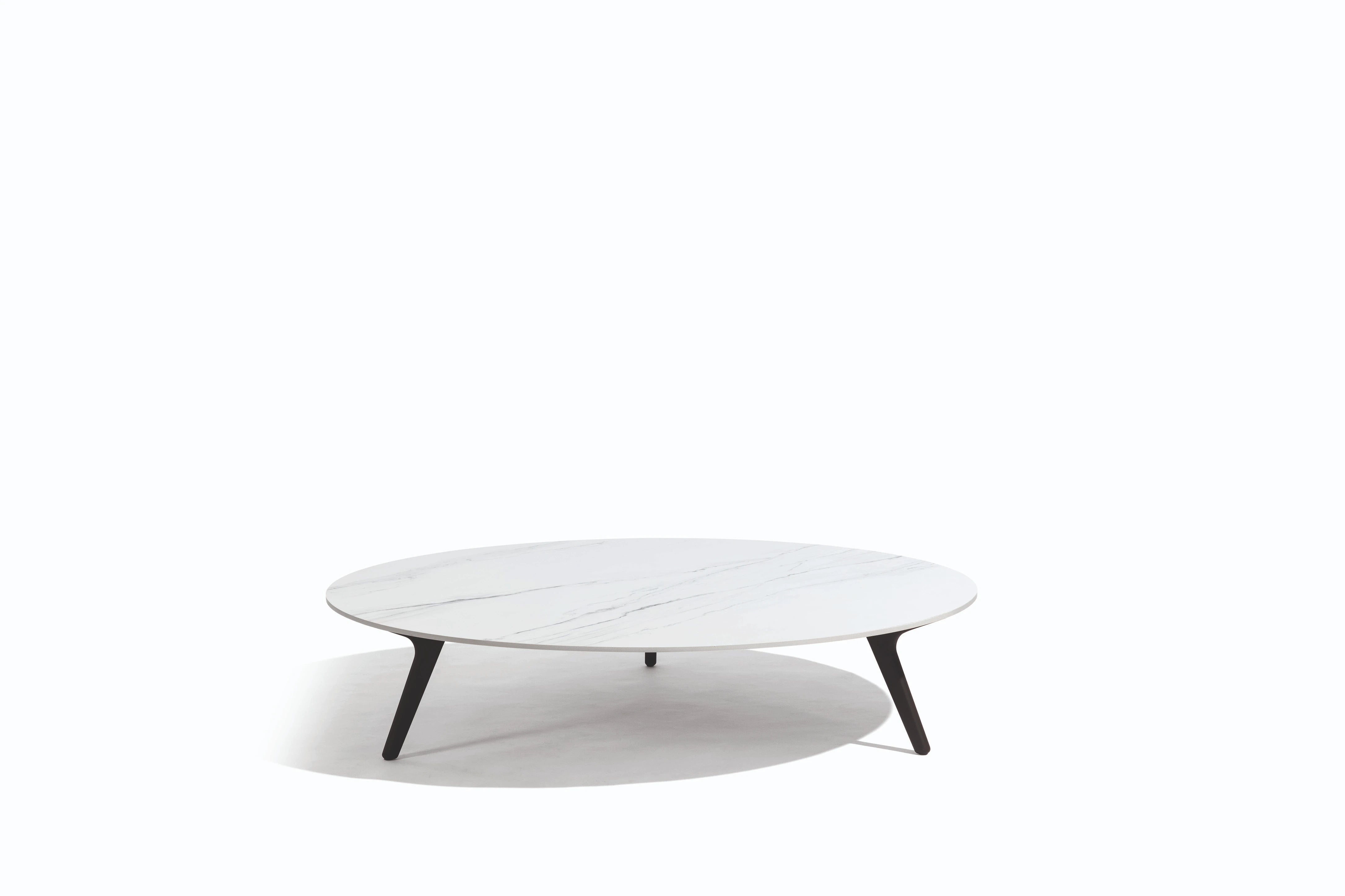 Manutti Torsa Coffee Table Round Ø148 × 30h cm