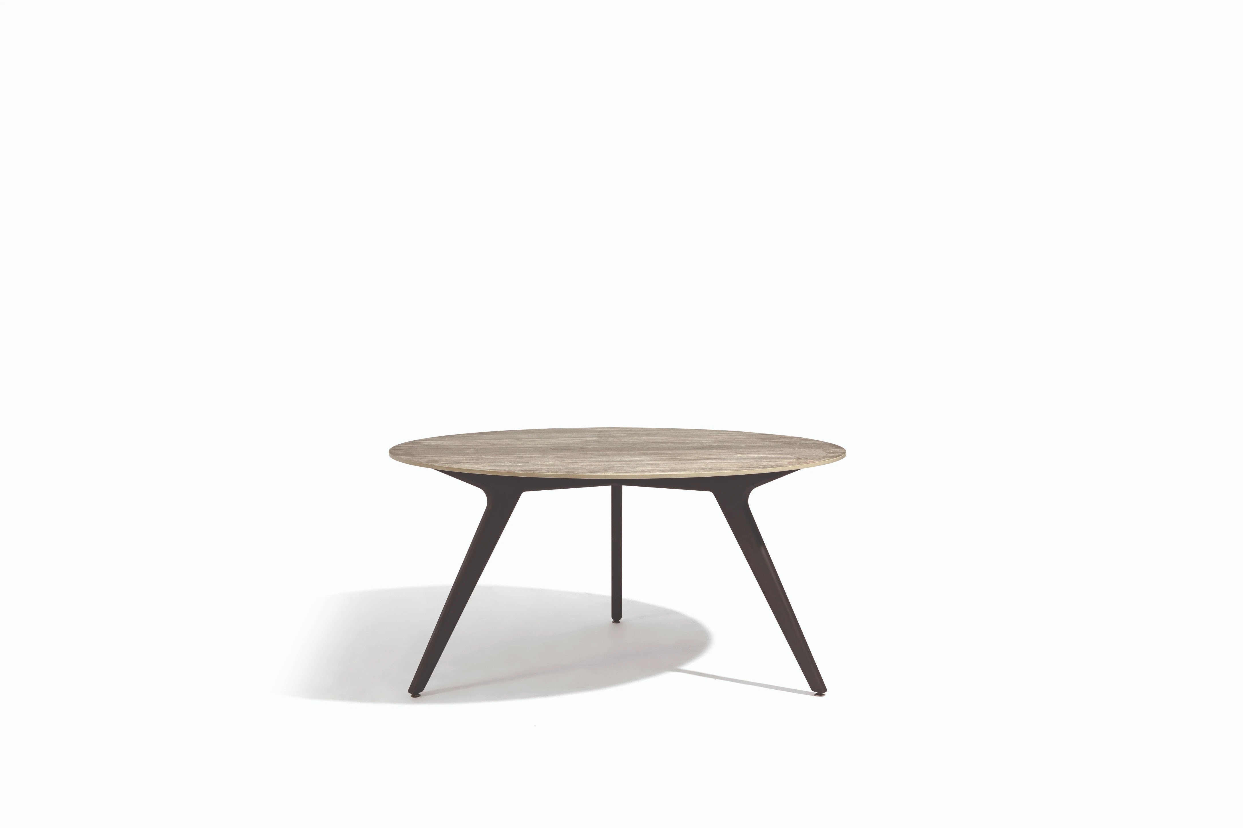 Manutti Torsa Dining Table Round Ø148 × 73h cm