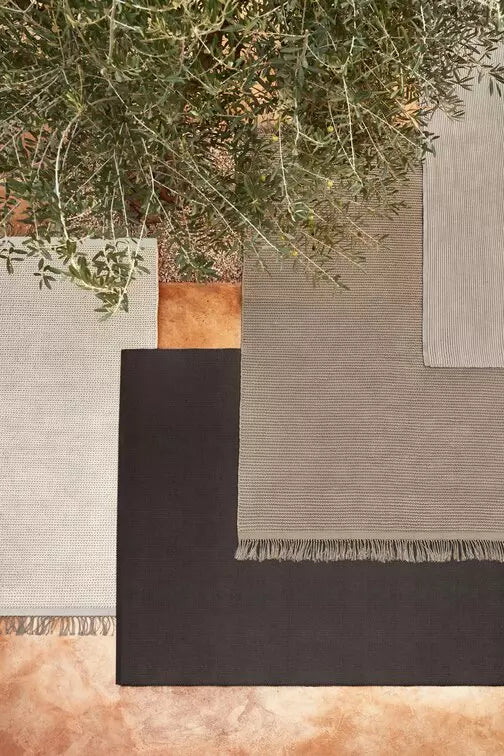 Manutti Linear Rectangular Outdoor Rug