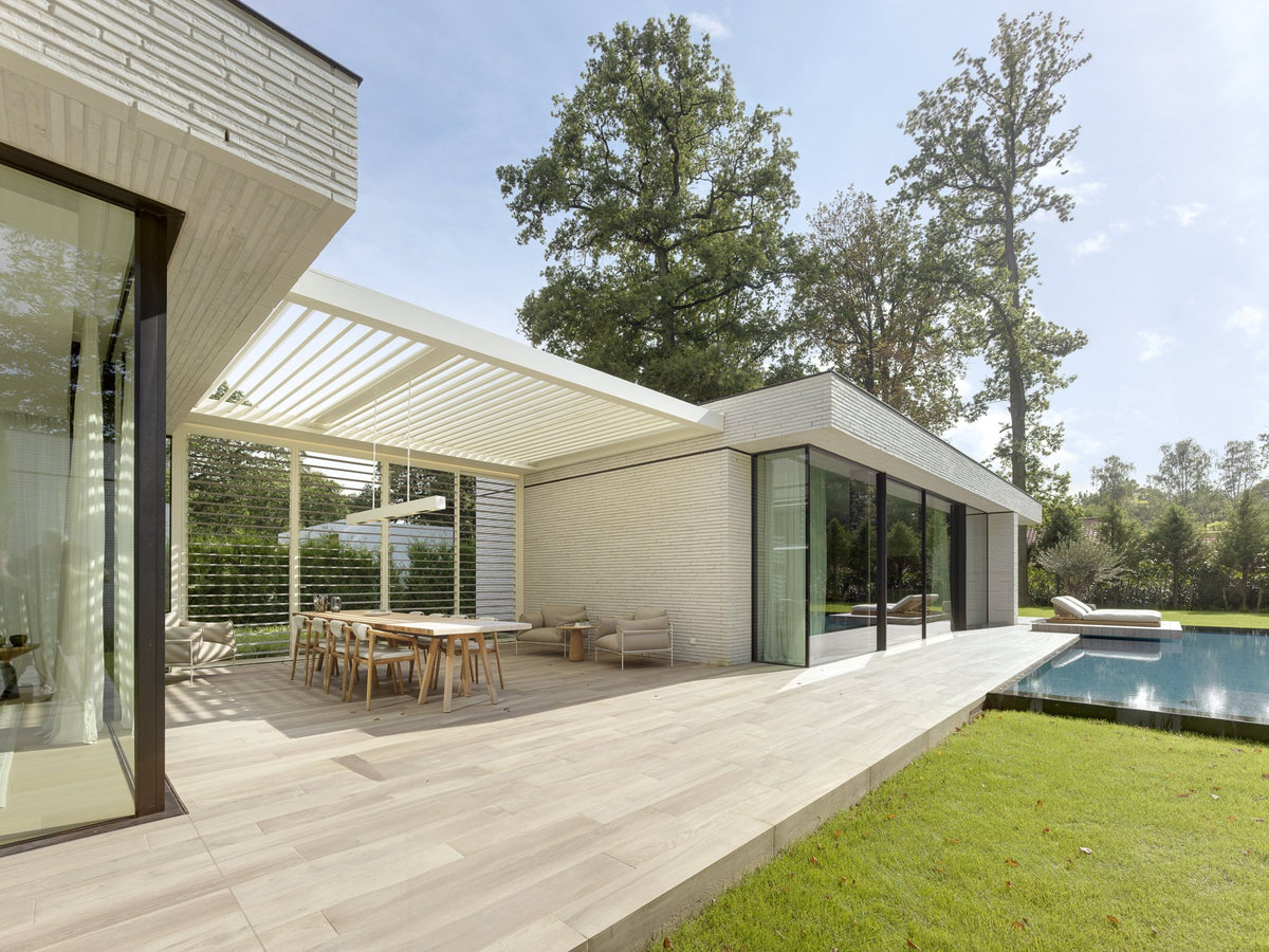 Modern Building Junction Umbris Pergola – overall project view
