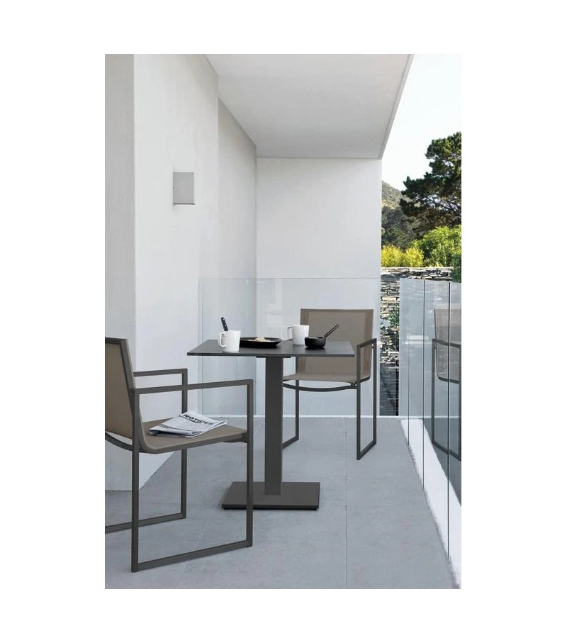 Manutti Napoli Bistro Table 90 × 90 × 75h cm