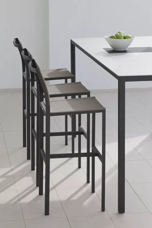 Manutti Latona Barstool – Bar Height (113 cm)