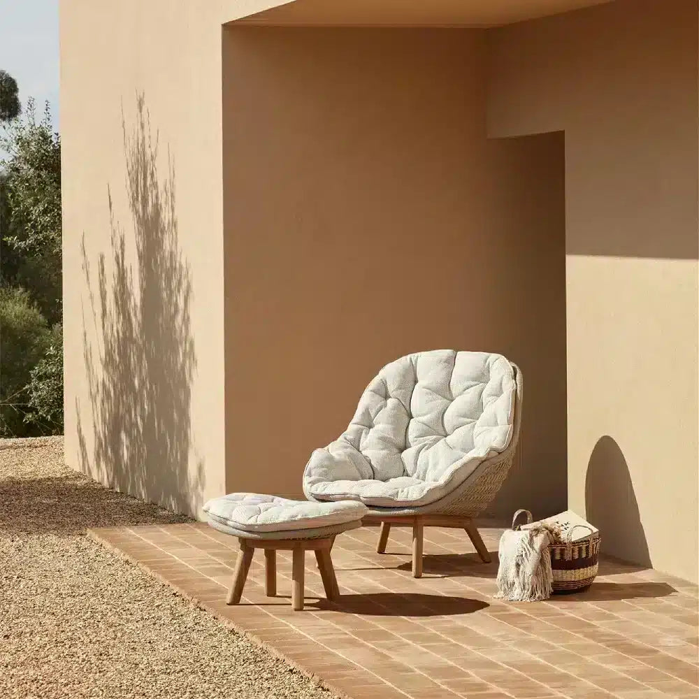 Manutti Sandua High Back Lounge Chair