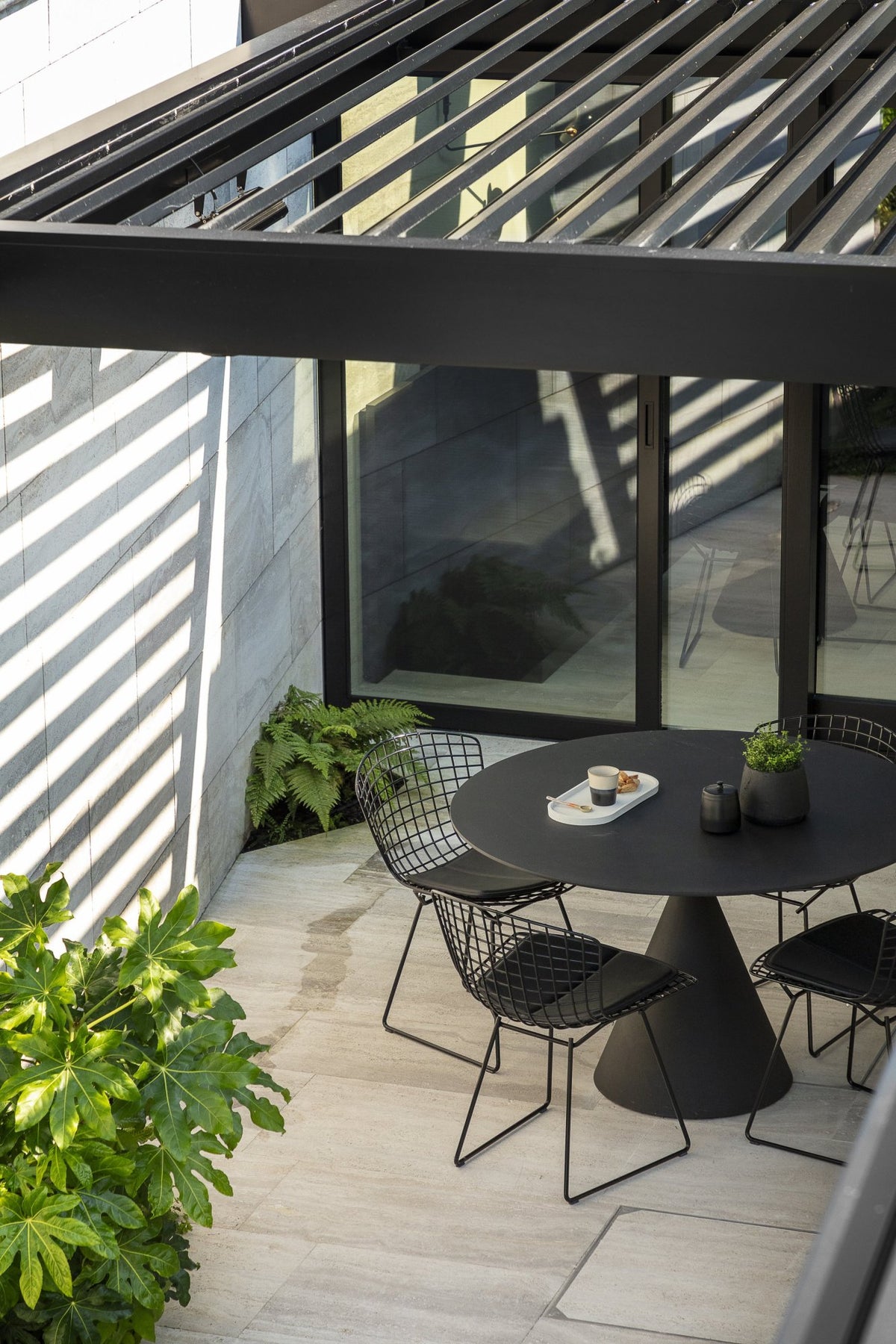 Secret Garden Roof Umbris Pergola – project photograph 5