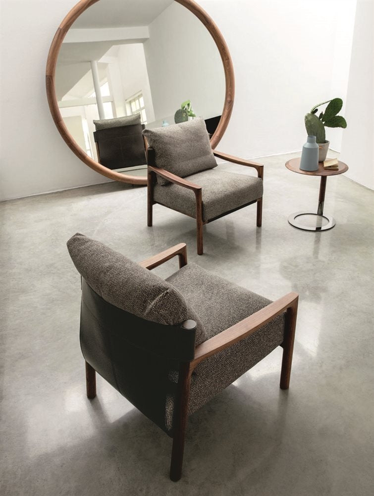 Porada Vera Armchair